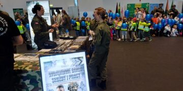 Wojskowe Targi Służby i Pracy w Nowej Soli (fot. Piotr Bakselerowicz)