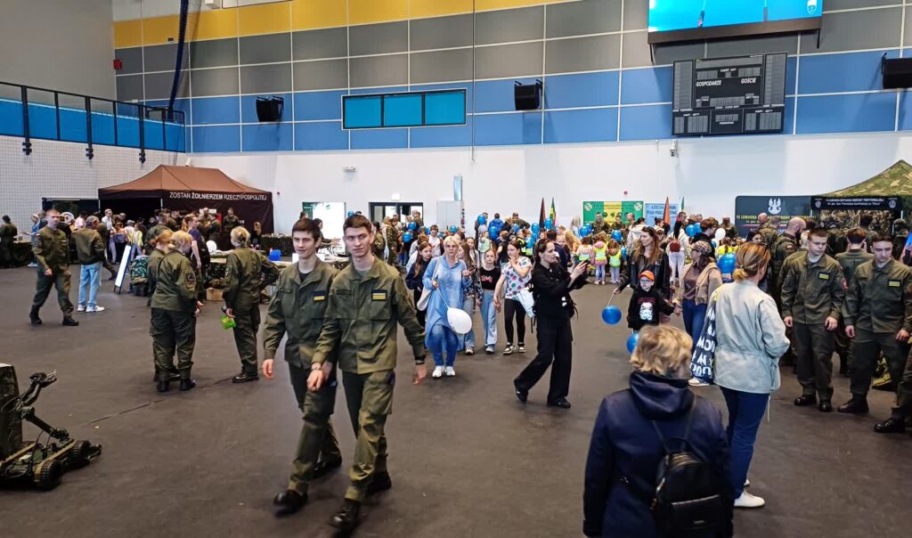 Wojskowe Targi Służby i Pracy w Nowej Soli (fot. Piotr Bakselerowicz)