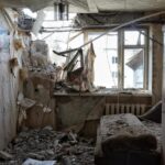 Zniszczenia po rosyjskim ataku Fot. PAP/Alena Solomonova