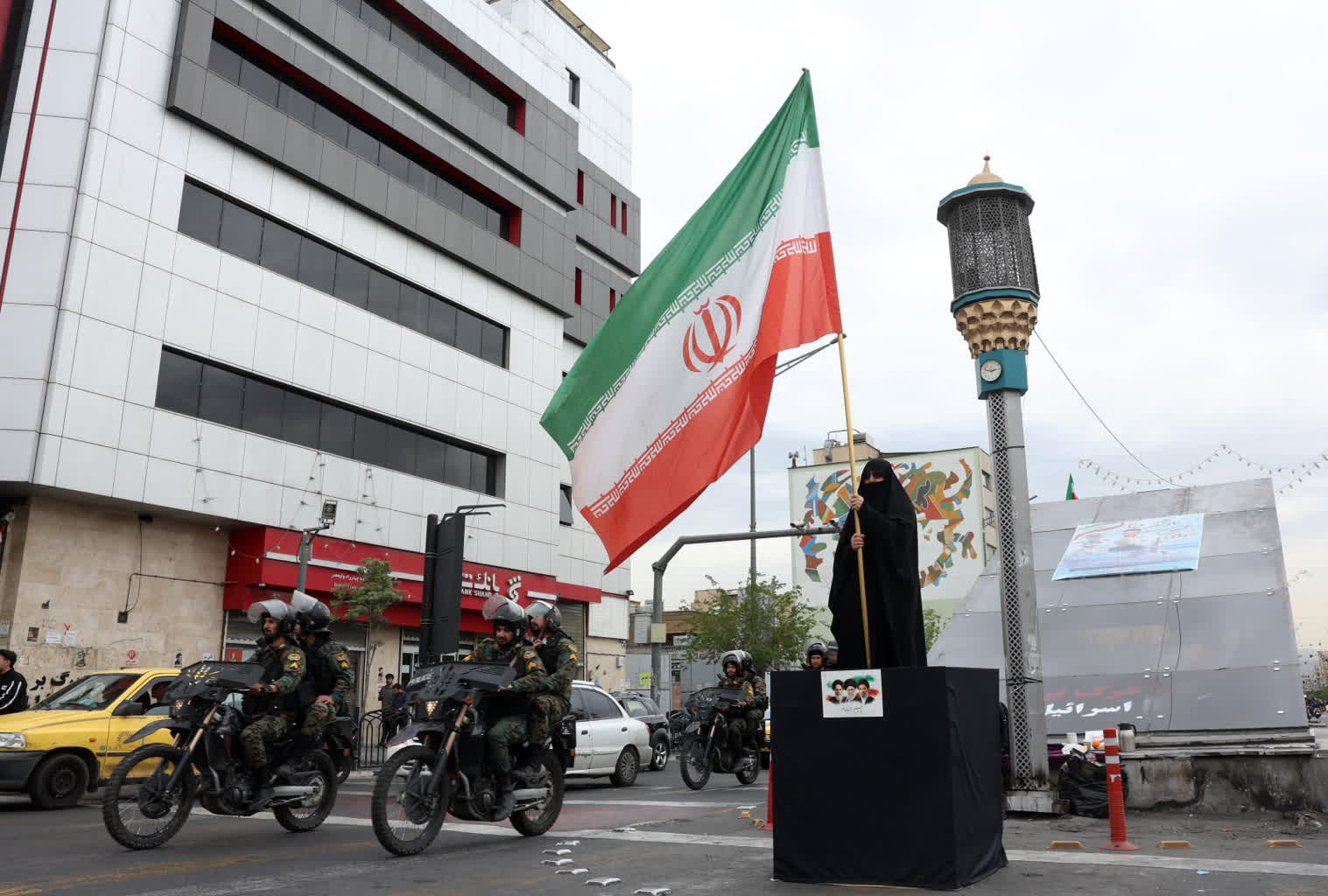 Iran odpowiada na zapowiedzi Trumpa – grozi „śmiercionośnymi wirami”