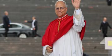 Leon XIV w Algierze, stolicy kraju, fot. PAP/EPA/MOHAMED MESSARA