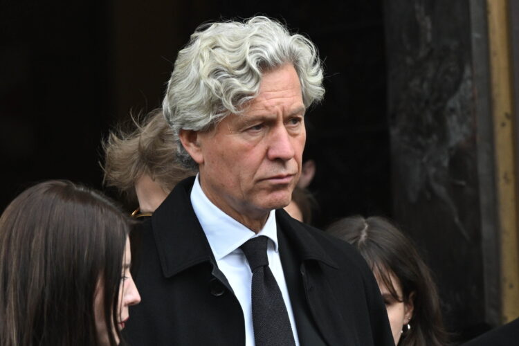 Warszawa, 16.04.2026. W³aciciel Legii Warszawa Dariusz Mioduski po uroczystoci pogrzebowej pi³karza i trenera Jacka Magiery w Katedrze Polowej Wojska Polskiego w Warszawie, 16 bm. Drugi trener reprezentacji Polski zmar³ 10 bm. w wieku 49 lat. (gj) PAP/Radek Pietruszka