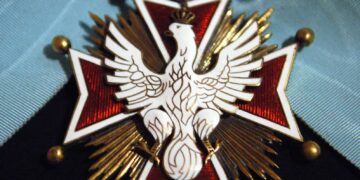 Krzyż Orderu Orła Białego Ignacego Jana Paderewskiego. Fot. PAP/Andrzej Rybczyński