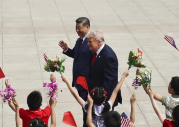 Prezydent USA Donald Trump w towarzystwie prezydenta ChRL Xi Jinpinga (PAP/EPA/Maxim Shemetov / POOL)