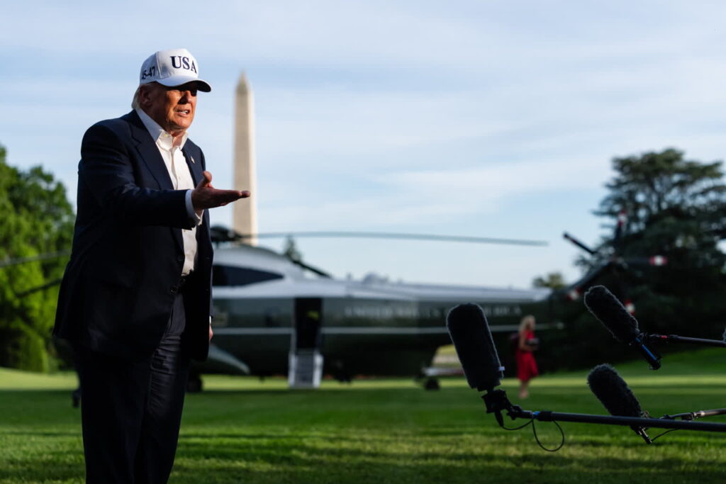 Na zdjęciu amerykański prezydent Donald Trump (PAP/EPA/Eric Lee / POOL)