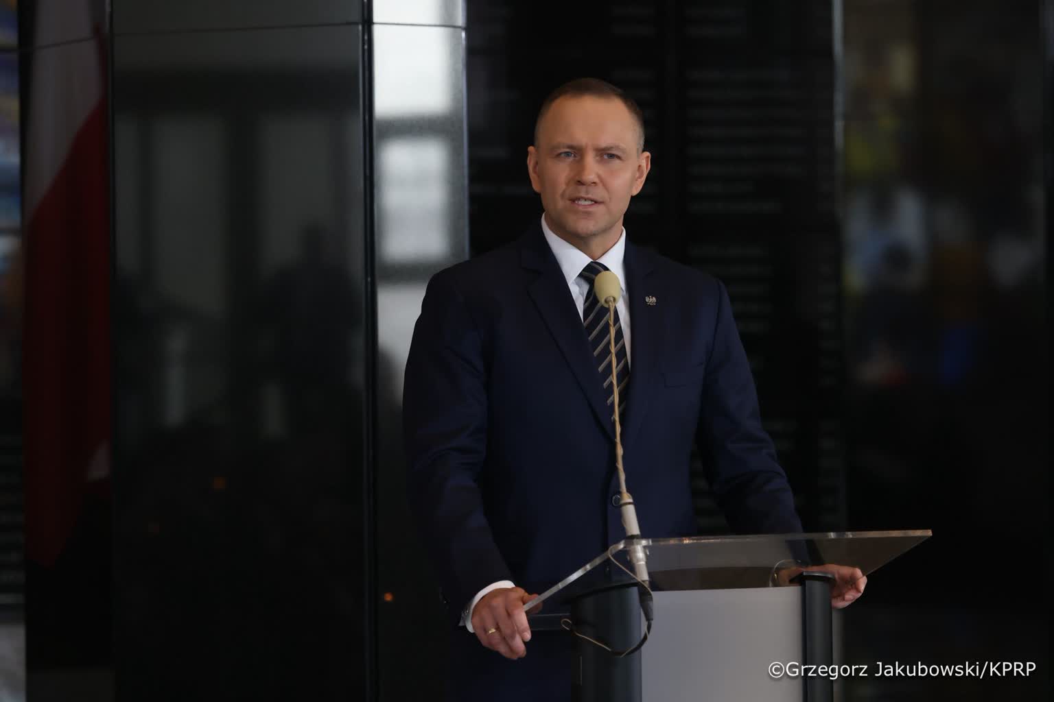 Prezydent Nawrocki mianował 12 oficerów na stopnie generalskie i admiralski. Akty zostaną wręczone 2 maja