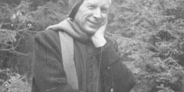 Prymas Polski Stefan Wyszyński podczas internowania w Komańczy, 1956 r. Fot. Porębski Stanisław/NAC