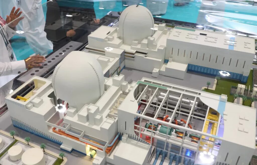 Model elektrowni jądrowej Barakah w Zjednoczonych Emiratach Arabskich Fot. PAP/EPA/ALI HAIDER