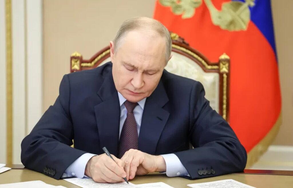 Władimir Putin Fot. PAP/EPA/ALEXANDER KAZAKOV/SPUTNIK/KREMLIN POOL