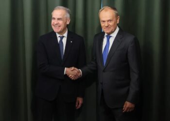 Donald Tusk i Mark Carney Fot. PAP/Leszek Szymański