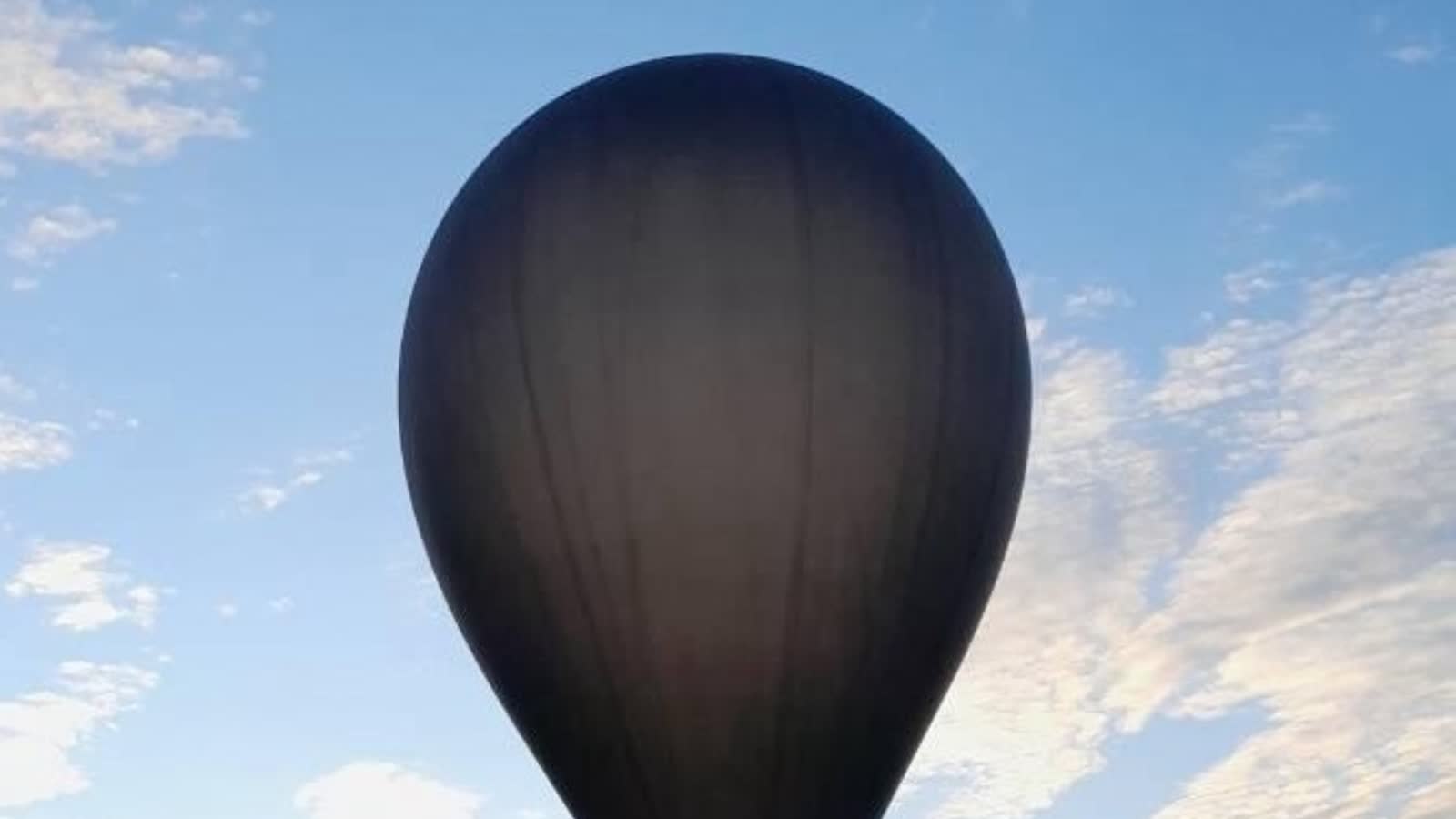 Balon przemytniczy z papierosami znaleziony w gminie Iwkowa
