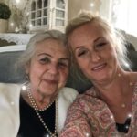 Edyta ze swoją mamą Reginą Hołowczyc fot. archiwum rodzinne