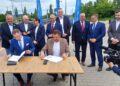 Podpisanie umowy na opracowanie dokumentacji dla nowej łącznicy kolejowej w Kostrzynie nad Odrą (fot. Piotr Bakselerowicz)