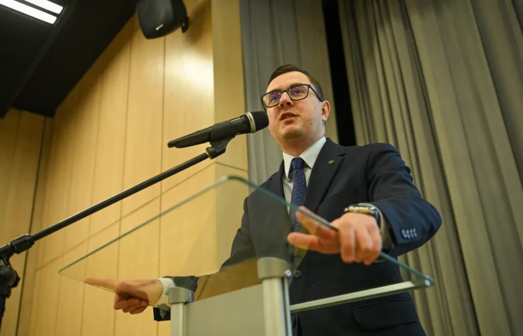 Szef resortu energii Miłosz Motyka. Fot. PAP/ Marcin Obara