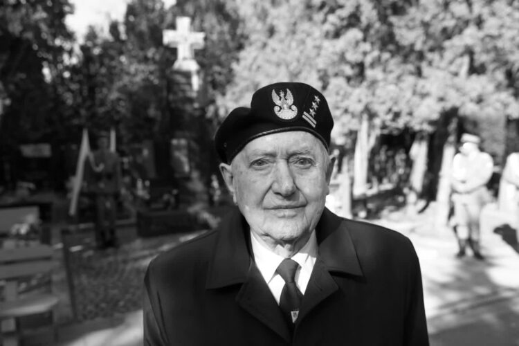 Żołnierz Armii Krajowej i Batalionów Chłopskich, dr. inż. Zbigniew Zaborowski ps. „Sokół”. Fot. PAP/Rafał Guz