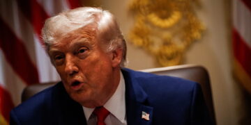 Na zdjęciu Donald Trump (PAP/EPA/SAMUEL CORUM / POOL)