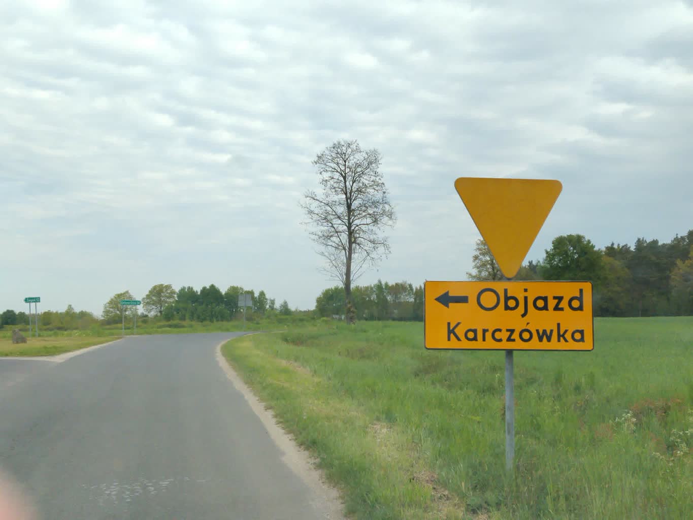 Ruszyły prace budowlane przy modernizacji drogi do Karczówki
