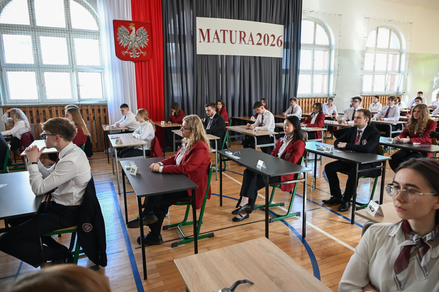 Kilkunastu osobom unieważniono egzamin z polskiego za wniesienie telefonu, kilku – za ściąganie