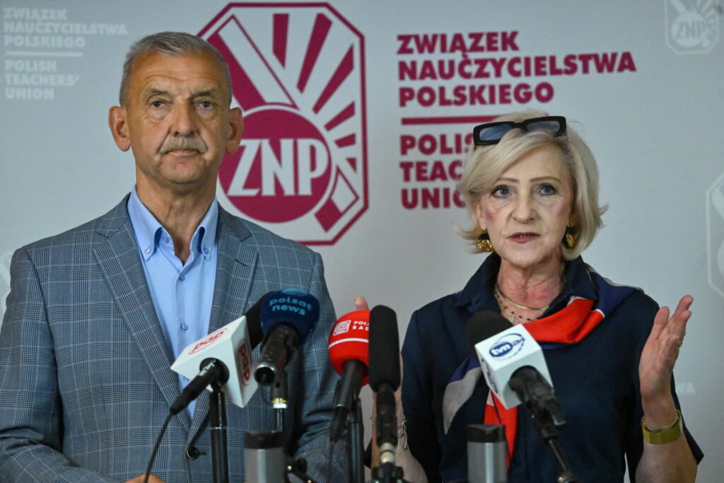 Sławomir Broniarz i Urszula Woźniak z ZNP (PAP/Piotr Nowak)