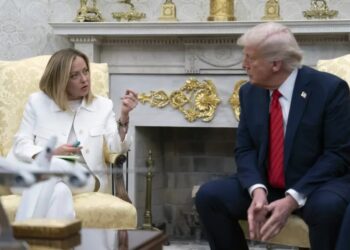 Giorgia Meloni i Donald Trump podczas wizyty premier Włoch w Białym Domu, fot. PAP/EPA/CONSOLIDATED NEWS PHOTOS POOL/CHRIS KLEPONIS / POOL