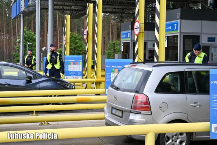 Policyjne kontrole na lubuskim odcinku autostrady A2 (Lubuska Policja)