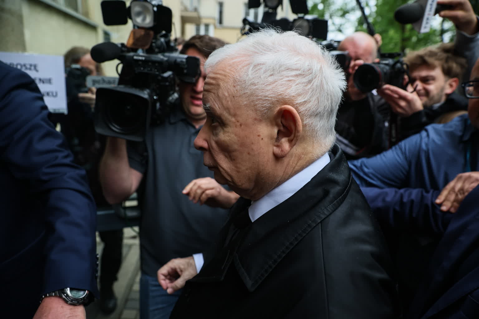 Wraca sprawa dwóch wież. J.Kaczyński w prokuraturze
