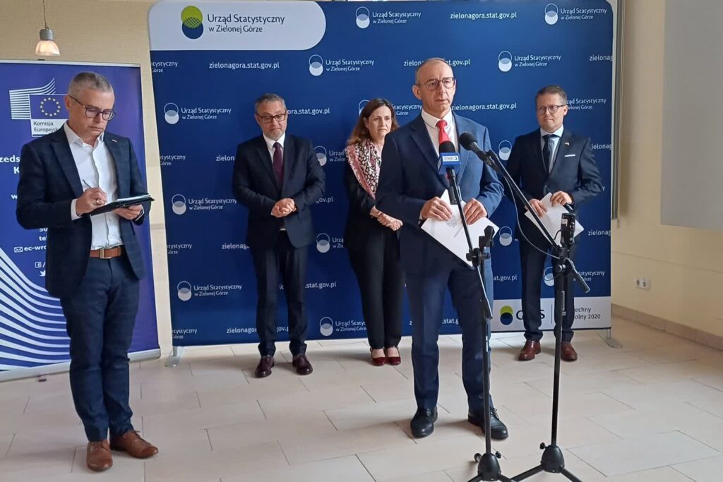 Guben. Briefing prasowy przed rozpoczęciem polsko-niemieckiej konferencji poświęconej problemom demografii (fot. Piotr Bakselerowicz)