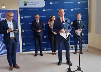Guben. Briefing prasowy przed rozpoczęciem polsko-niemieckiej konferencji poświęconej problemom demografii (fot. Piotr Bakselerowicz)