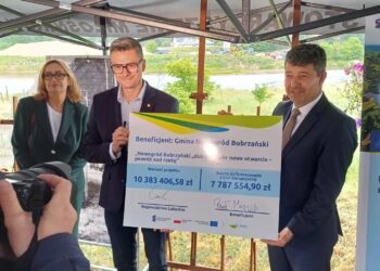 Rewitalizacja terenów nad Bobrem w Nowogrodzie - konferencja prasowa (fot. Piotr Bakselerowicz)