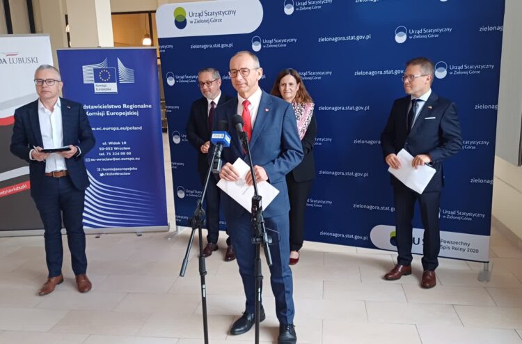 Guben. Briefing prasowy przed rozpoczęciem polsko-niemieckiej konferencji poświęconej problemom demografii (fot. Piotr Bakselerowicz)