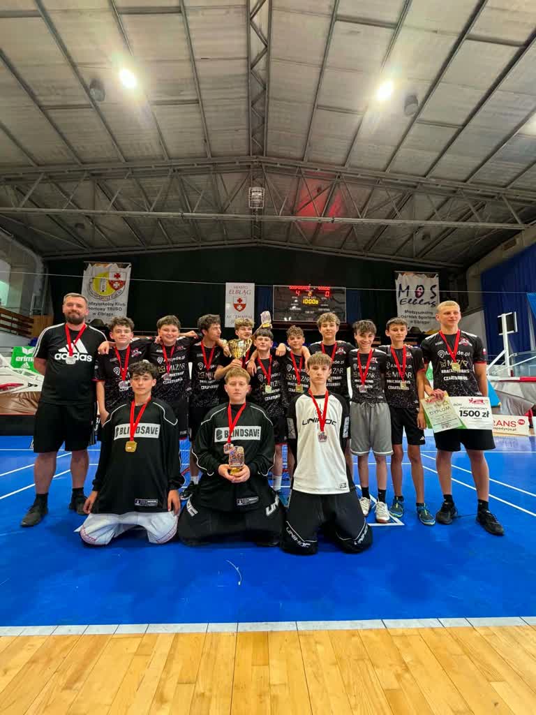 Medale SP-5 Zielona Góra w Igrzyskach Młodzieży Szkolnej w unihokeju