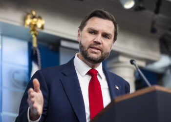JD Vance Fot. PAP/EPA/JIM LO SCALZO