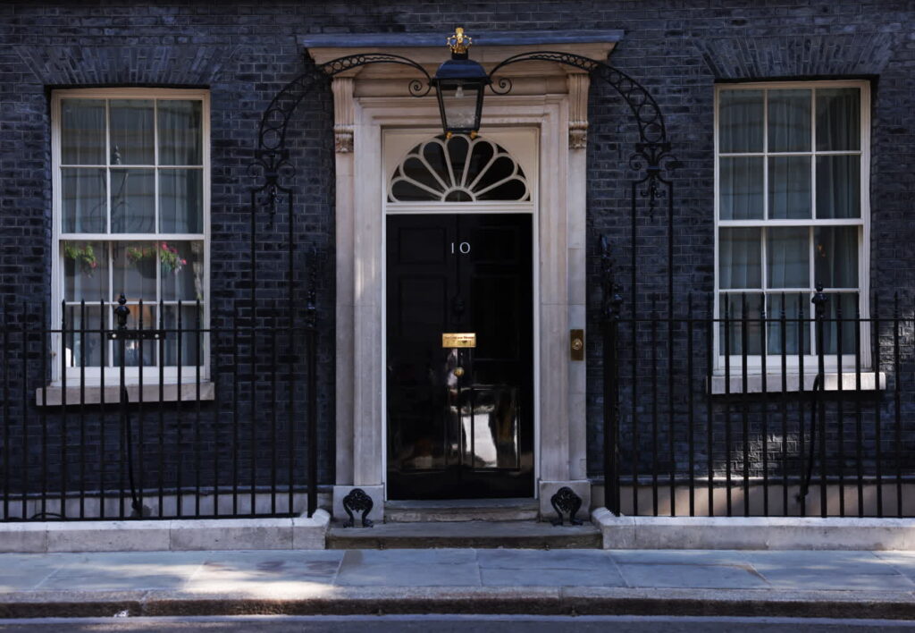 Downing Street w Londynie. Fot. PAP/EPA/NEIL HALL