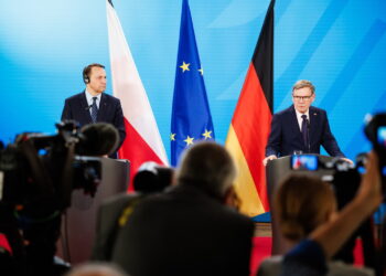 Spotkanie szefów dyplomacji Polski i Niemiec - Radosława Sikorskiego i Johanna Wadephula (PAP/EPA/CLEMENS BILAN)