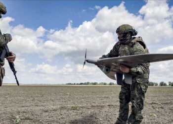 Rosyjscy żołnierze (PAP/EPA/RUSSIAN DEFENCE MINISTRY PRESS SERVICE/HANDOUT HANDOUT)