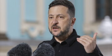 Wołodymyr Zełenski. Fot. PAP/EPA/SERGEY DOLZHENKO