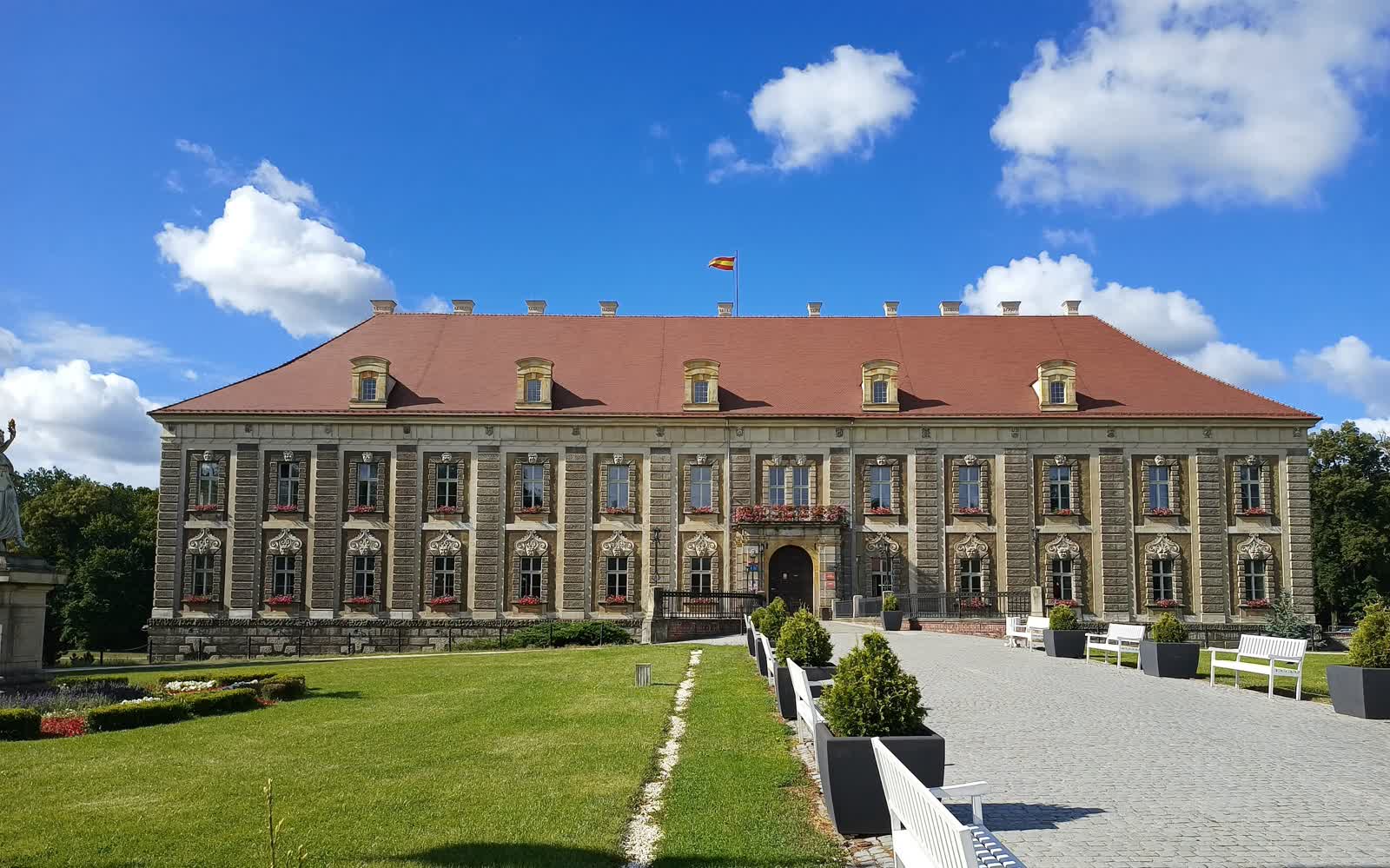 Żagański pałac zaprasza na wakacyjne imprezy