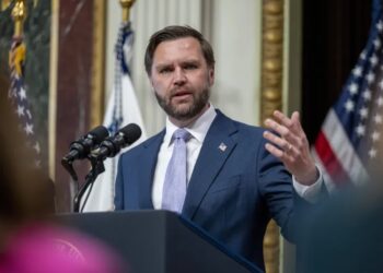 J.D. Vance Fot. PAP/EPA/DANIEL HEUER / POOL