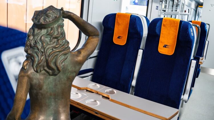 Fot. Kolaż zdjęć PKP Intercity. Pociąg do podróży/FB