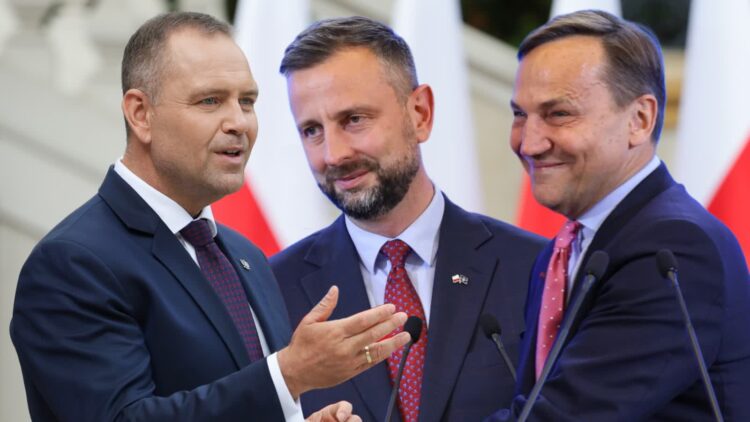 Karol Nawrocki, Władysław Kosiniak-Kamysz i Radosław Sikorski. Fot. kolaż zdjęć PAP