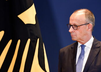 Na zdjęciu kanclerz Friedrich Merz (PAP/EPA/FILIP SINGER)