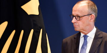 Na zdjęciu kanclerz Friedrich Merz (PAP/EPA/FILIP SINGER)