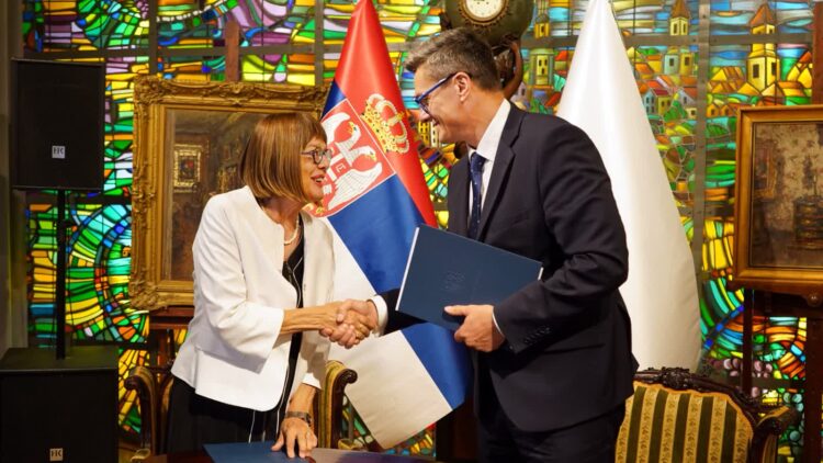 Premier Wojwodiny Maja Gojković i marszałek woj. lubuskiego Sebastian Ciemnoczołowski (lubuskie.pl)