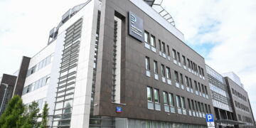 Szpital Południowy w Warszawie (PAP/Radek Pietruszka)