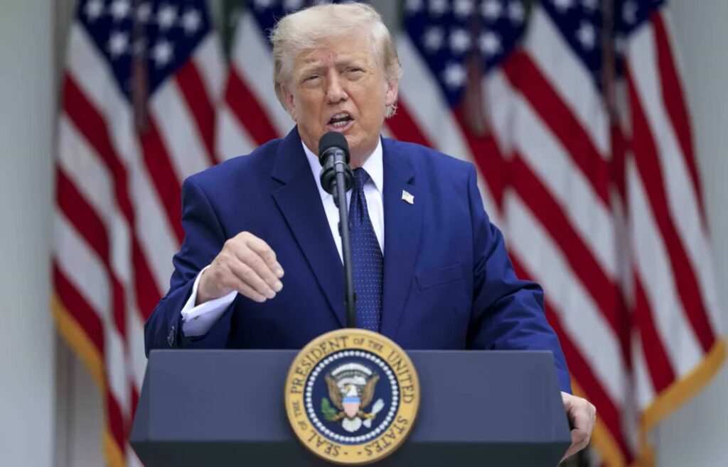 Donald Trump. Fot. PAP/ EPA/SHAWN THEW