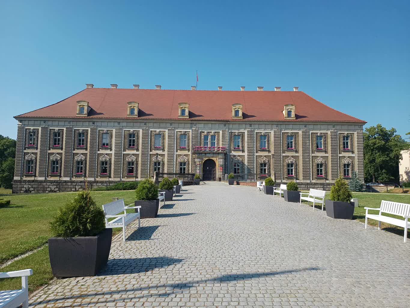 Wakacyjne kino i potańcówki dla Żaganian