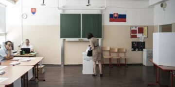 Referendum na Słowacji. Fot. PAP/EPA/JAKUB GAVLAK