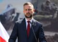 Szef MON Władysław Kosiniak-Kamysz przybył do Pałacu Prezydenckiego na spotkanie z prezydentem Karolem Nawrockim. Fot. PAP/Paweł Supernak