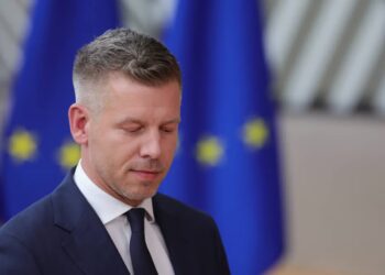 Peter Magyar Fot. PAP/EPA/OLIVIER MATTHYS