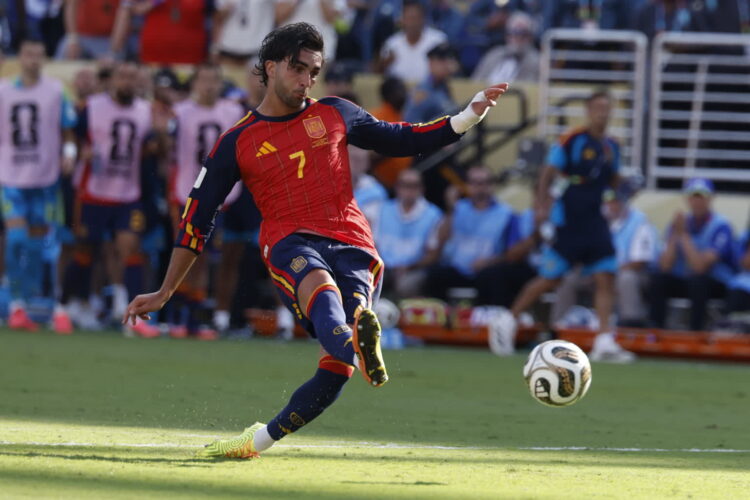 Ferran Torres. Fot. PAP/EPA/SHAWN THEW